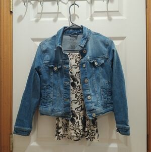 Girl's Classic Jean Jacket With Floral Tank